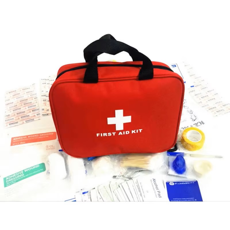 ชุดปฐมพยาบาลพร้อมกระเป๋าขนาดกะ - First Aid Bag Kit บทวิจารณ์และราคา