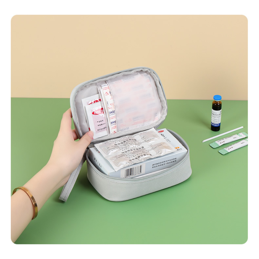กระเป๋ายาอเนกประสงค์สีชมพู/สีฟ - First Aid Bag Kit บทวิจารณ์และราคา