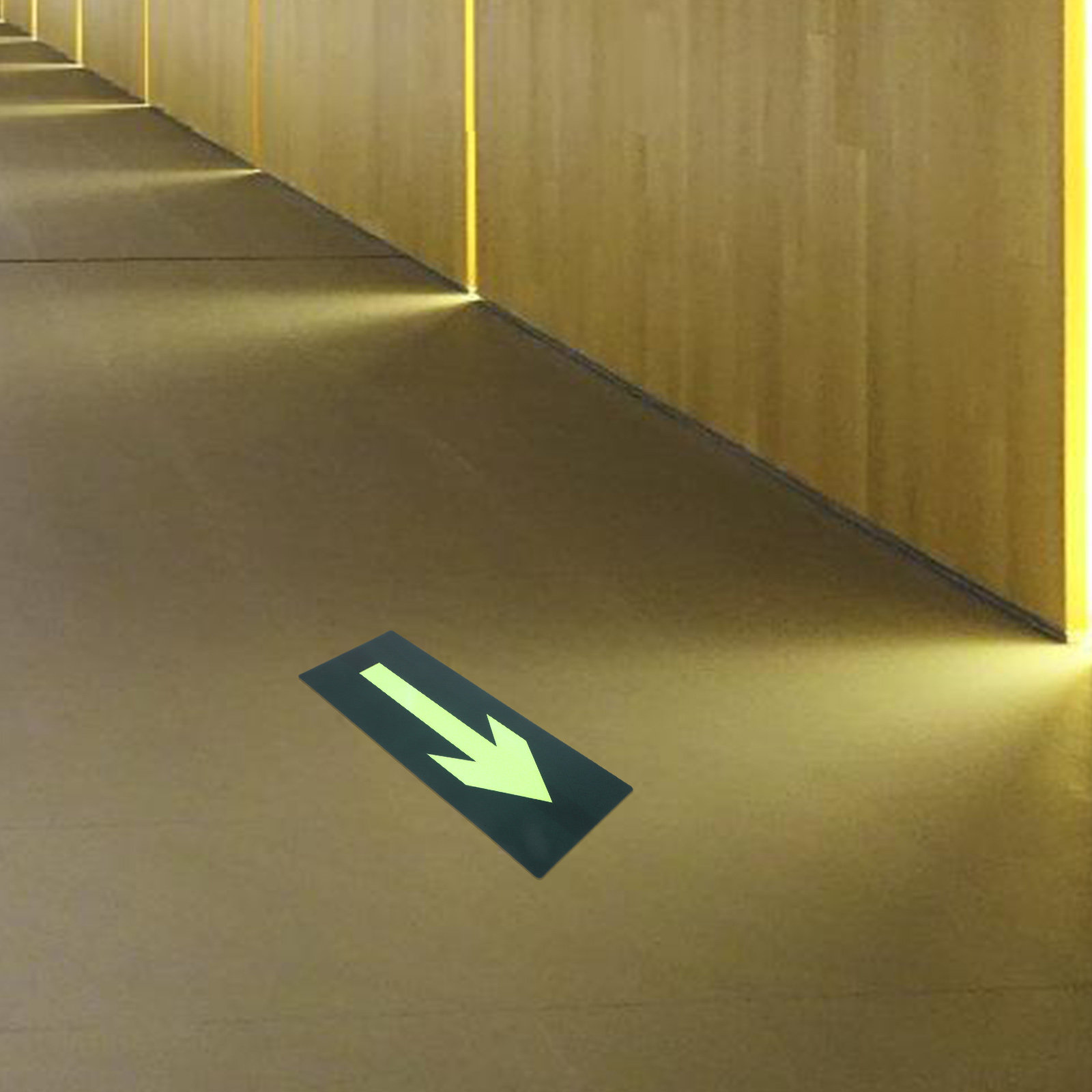 สติกเกอร์ลูกศรทางออกฉุกเฉินเรื - Emergency Exit Sign บทวิจารณ์และราคา
